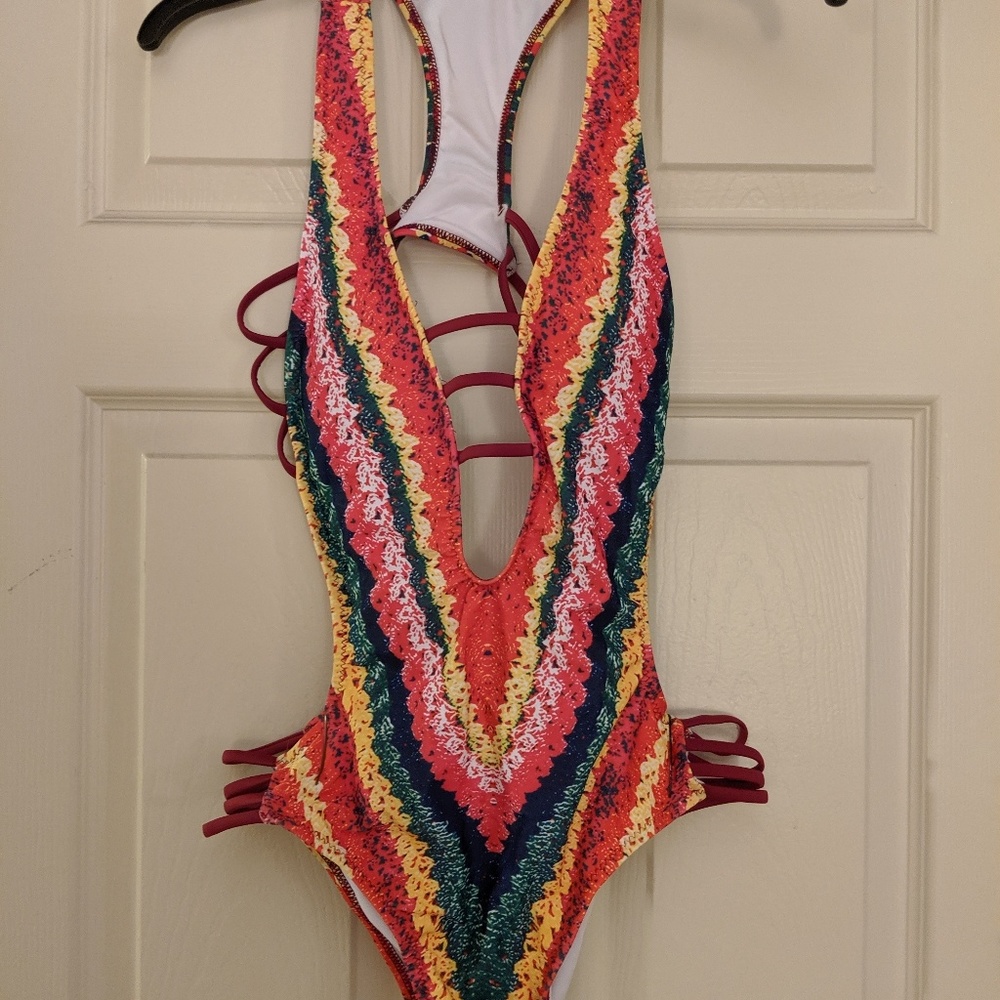 Women's bathing suit